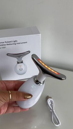 Nick&Face Sculptor 3-in-1 Red Light Therapy Wand